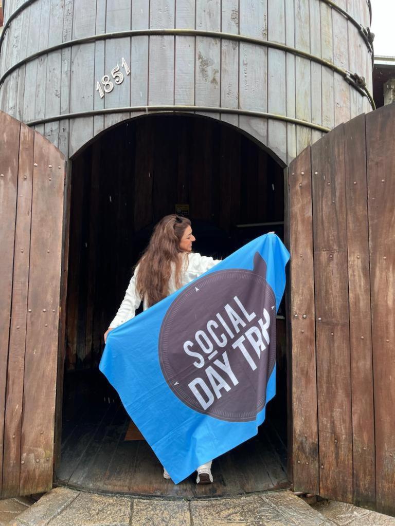 Social Cafe E Bar 旅馆
