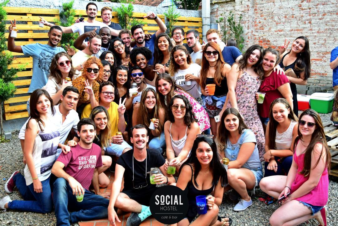 Social Cafe E Bar *